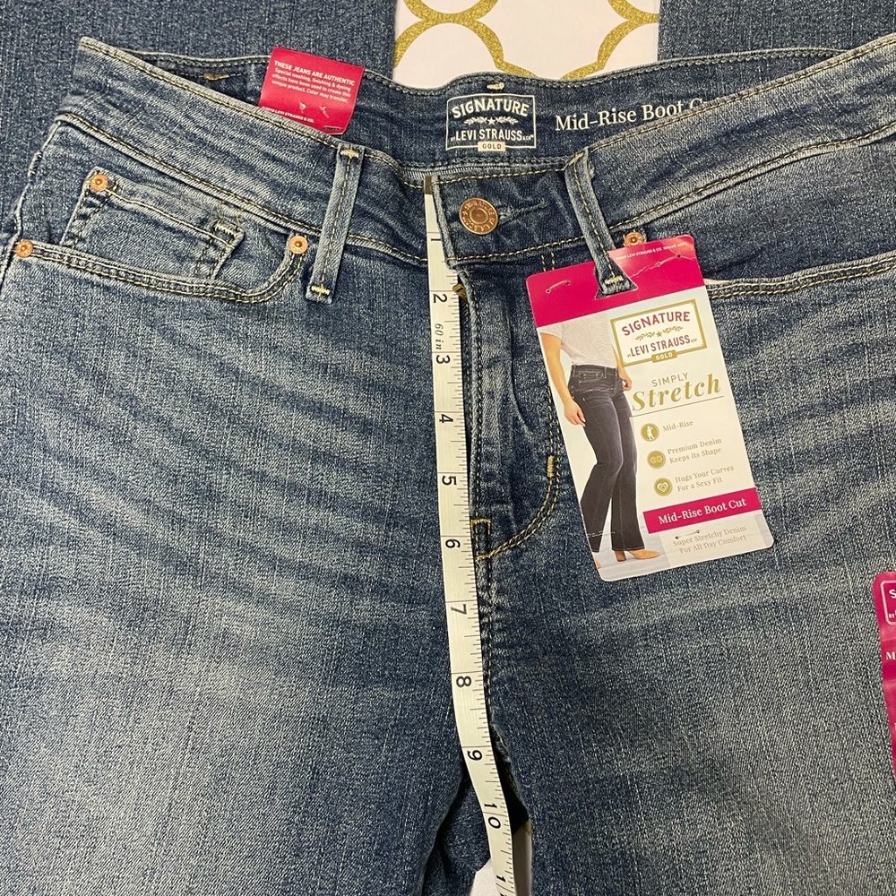 Levi Strauss Mid-Rise Boot Cut 8M (NWT) - Picture 5 of 6